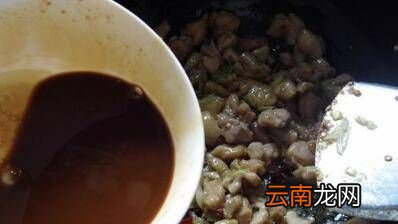 宫保鸡丁怎么炒