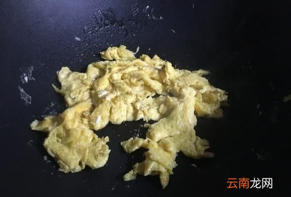 辣椒鸡蛋怎么炒，辣椒炒鸡蛋怎么炒才好吃窍门