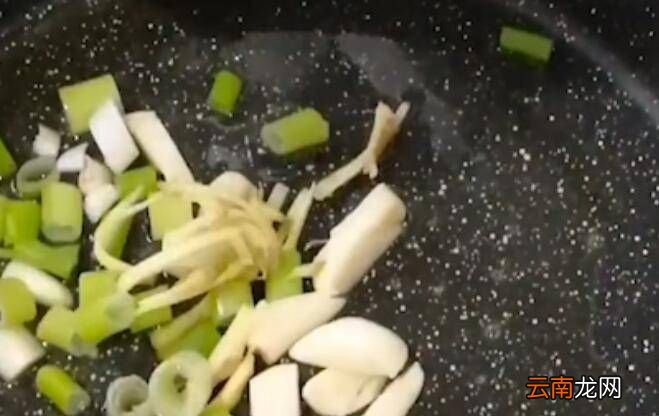 豆腐青菜怎么炒，青菜豆腐怎么炒好吃又简单