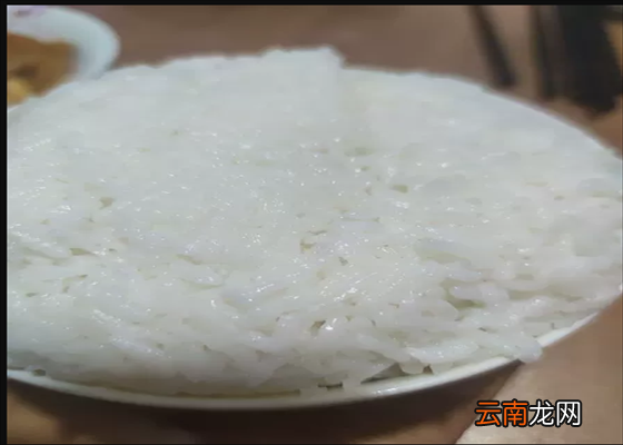 用大米磨成的面粉可以包饺子么