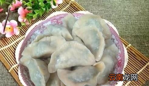 荤香鸡蛋韭菜做的素三鲜饺子