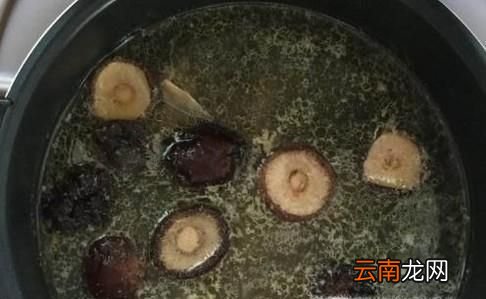 电饭锅炖鸡汤的做法